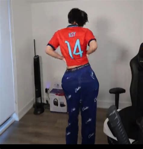 Gyatt Twerking Porn Videos .
